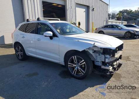 2019 Volvo Xc60 T5 z USA, uszkodzony, nr VIN LYV102RK5KB228439
